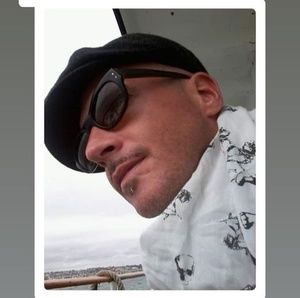 Meet your Posher, Aaron